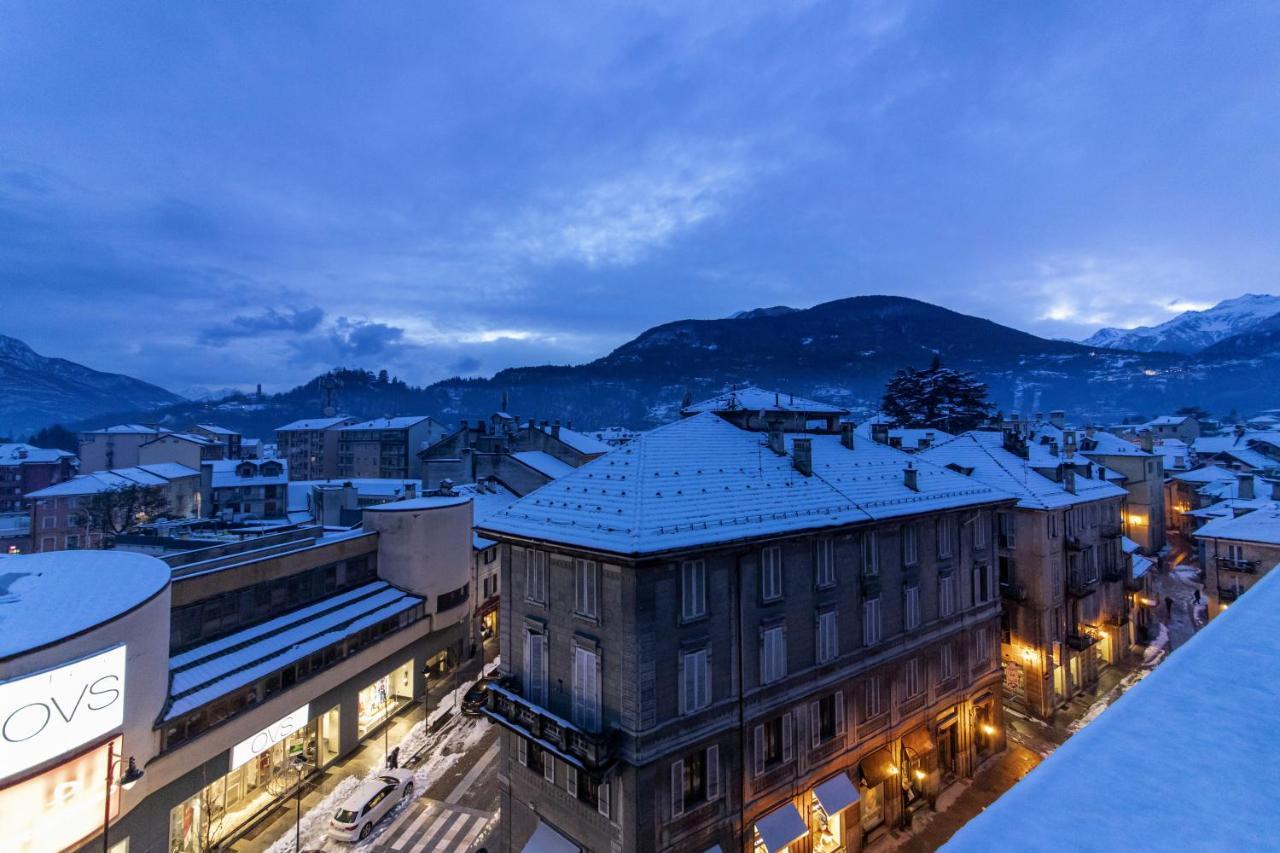 Panoramic Penthouse In The Historical Center Lejlighed Domodossola Eksteriør billede